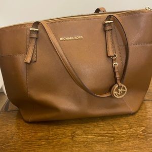 Michael Kors Jet Set Top Zip Tan Leather Tote